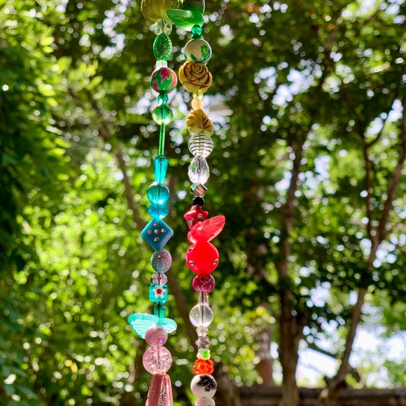 Söul Chimes, made with colorful glass beads and bells that speak to your soul. - Picture 8 of 12